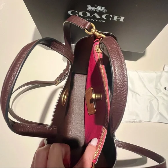 Coach 24 Willow Berry Handle & Strap Tote - Picture 9 of 13